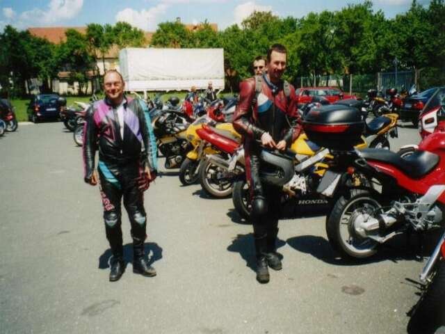 servertwowheels.jpg