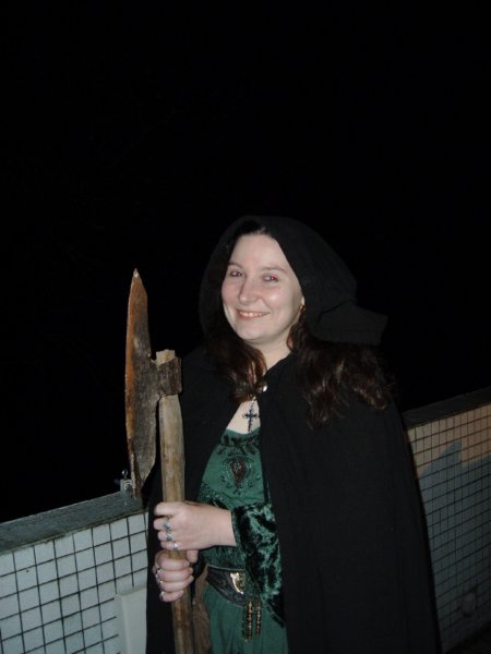 ladysnowwithe.jpg