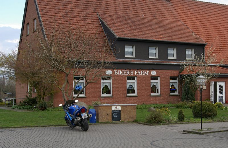 bikersfarm.jpg